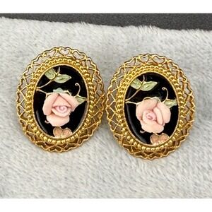 1928 Victorian Revival Clip On Earrings Gold Tone Flower‎ Enamel